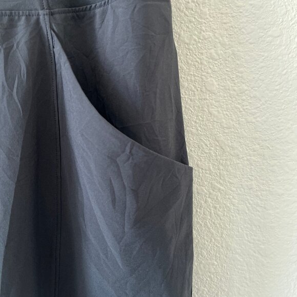 The North Face Let's Go Mid-Rise Black Capris Size M Style J1345 - Picture 7 of 11